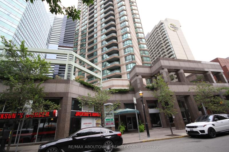 Property C12280887 - Image 1