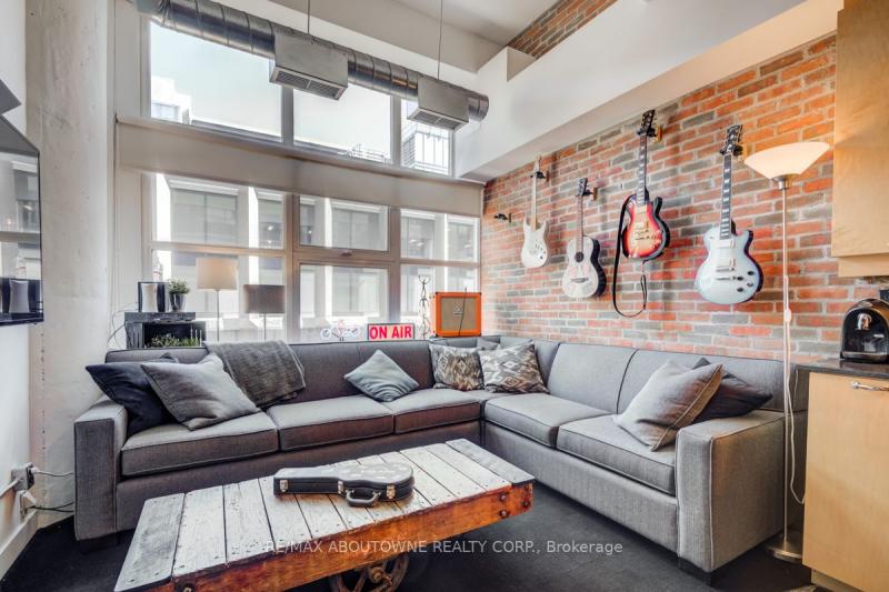 Property C12350567 - Image 1