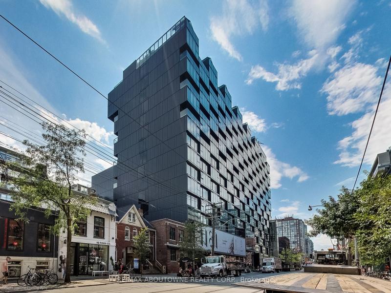 Property C12446439 - Image 1