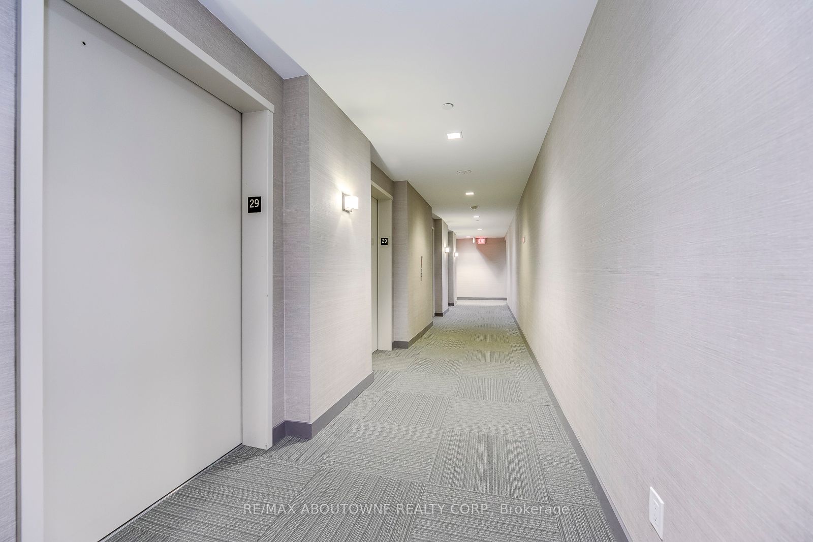 08 – 8 Mercer Street, Toronto C01 ‣ C12480820 08 – 8 Mercer Street, Toronto C01 ‣ C12480820