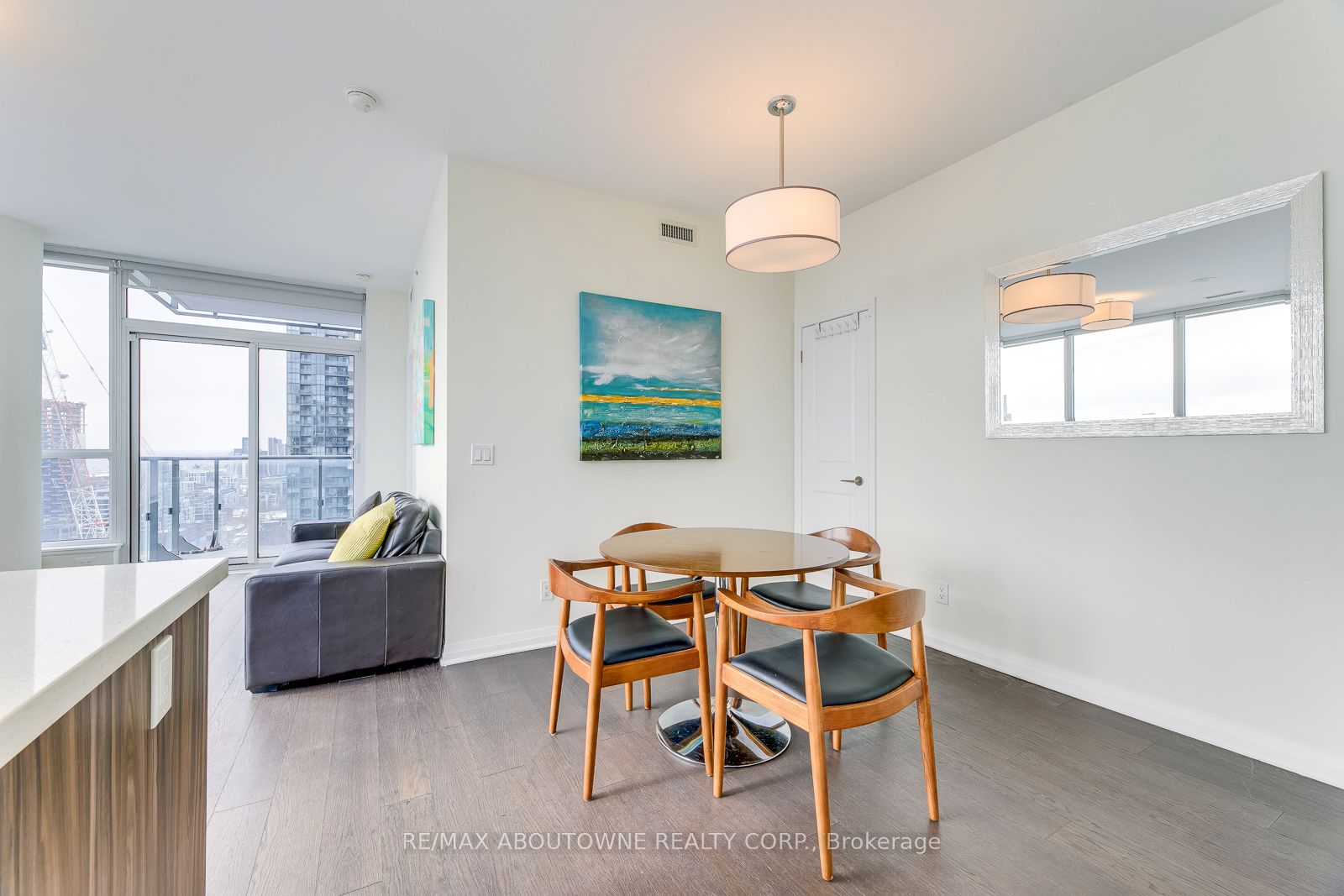 08 – 8 Mercer Street, Toronto C01 ‣ C12480820 08 – 8 Mercer Street, Toronto C01 ‣ C12480820