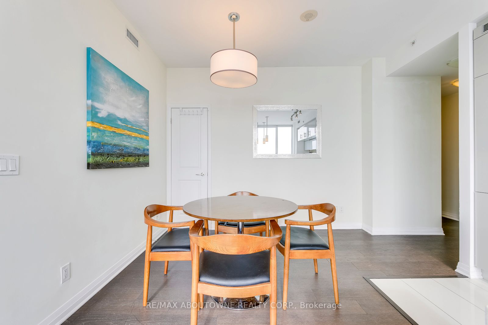 08 – 8 Mercer Street, Toronto C01 ‣ C12480820 08 – 8 Mercer Street, Toronto C01 ‣ C12480820