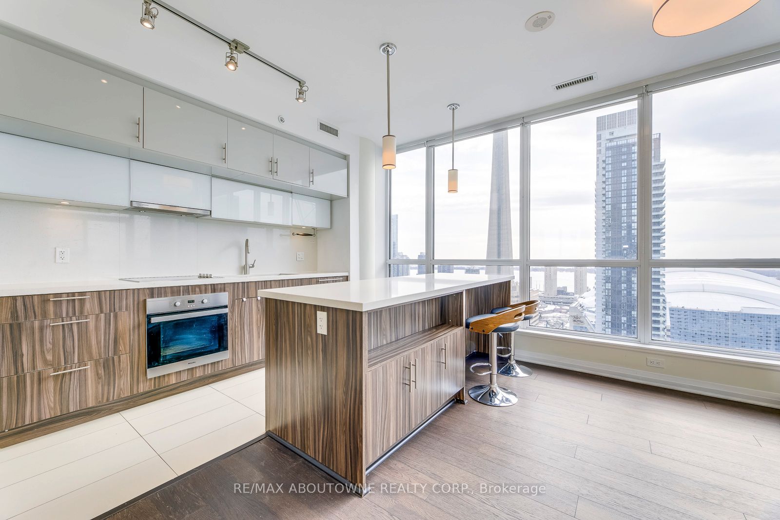 08 – 8 Mercer Street, Toronto C01 ‣ C12480820 08 – 8 Mercer Street, Toronto C01 ‣ C12480820