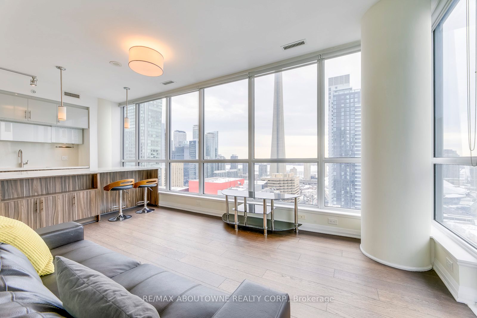 08 – 8 Mercer Street, Toronto C01 ‣ C12480820 08 – 8 Mercer Street, Toronto C01 ‣ C12480820