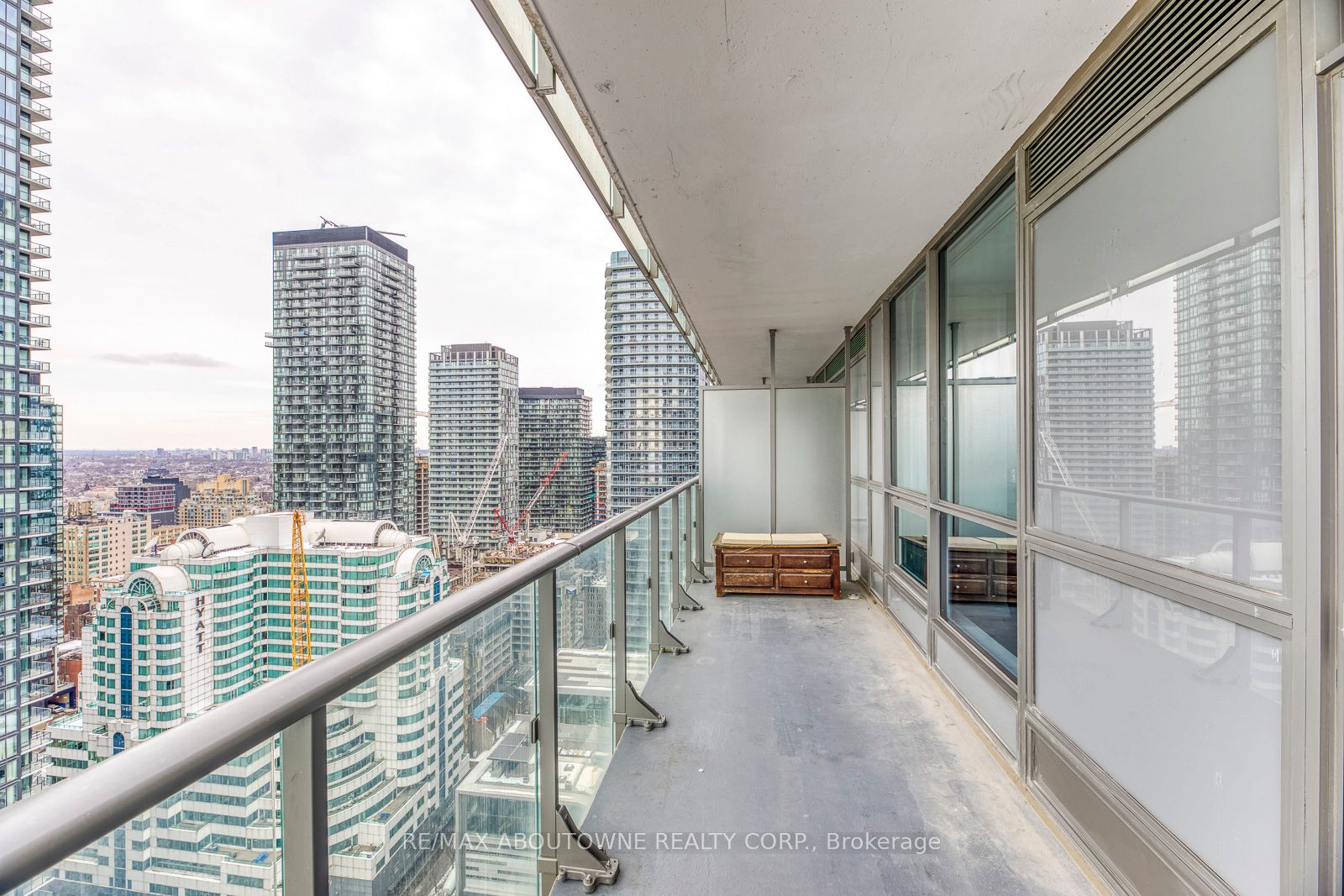 08 – 8 Mercer Street, Toronto C01 ‣ C12480820 08 – 8 Mercer Street, Toronto C01 ‣ C12480820