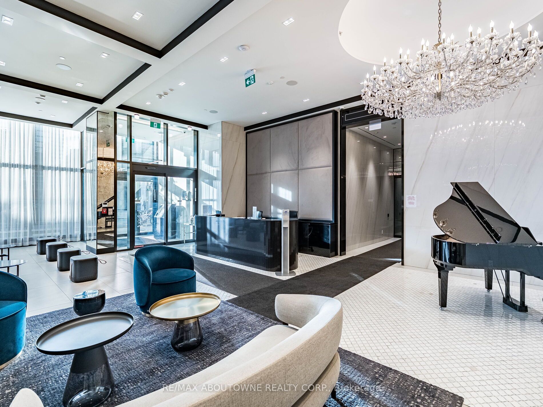 16 – 8 Wellesley Street, Toronto C01 ‣ C12486232 16 – 8 Wellesley Street, Toronto C01 ‣ C12486232