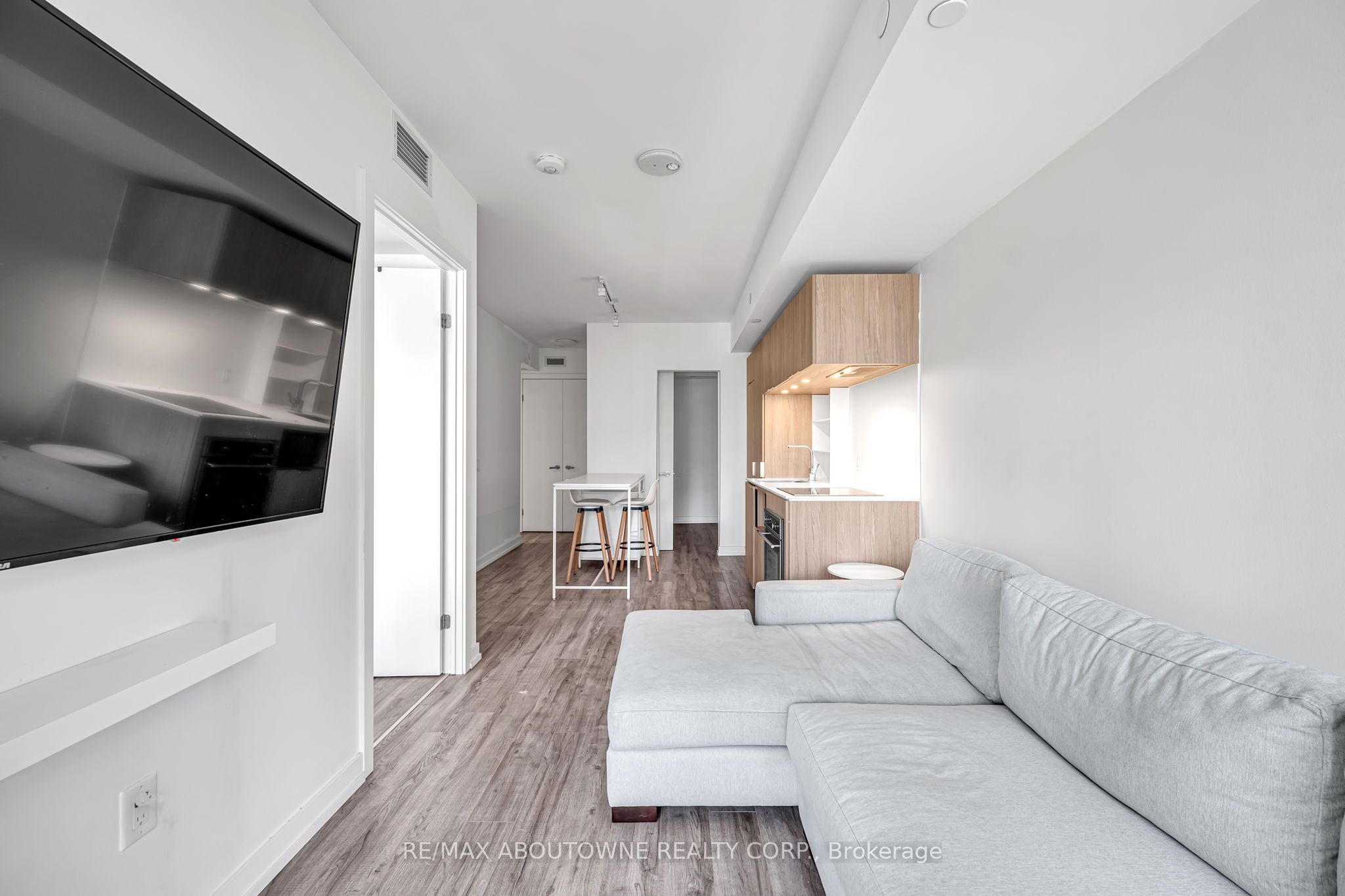 14 – 77 Shuter Street, Toronto C08 ‣ C12575942 14 – 77 Shuter Street, Toronto C08 ‣ C12575942