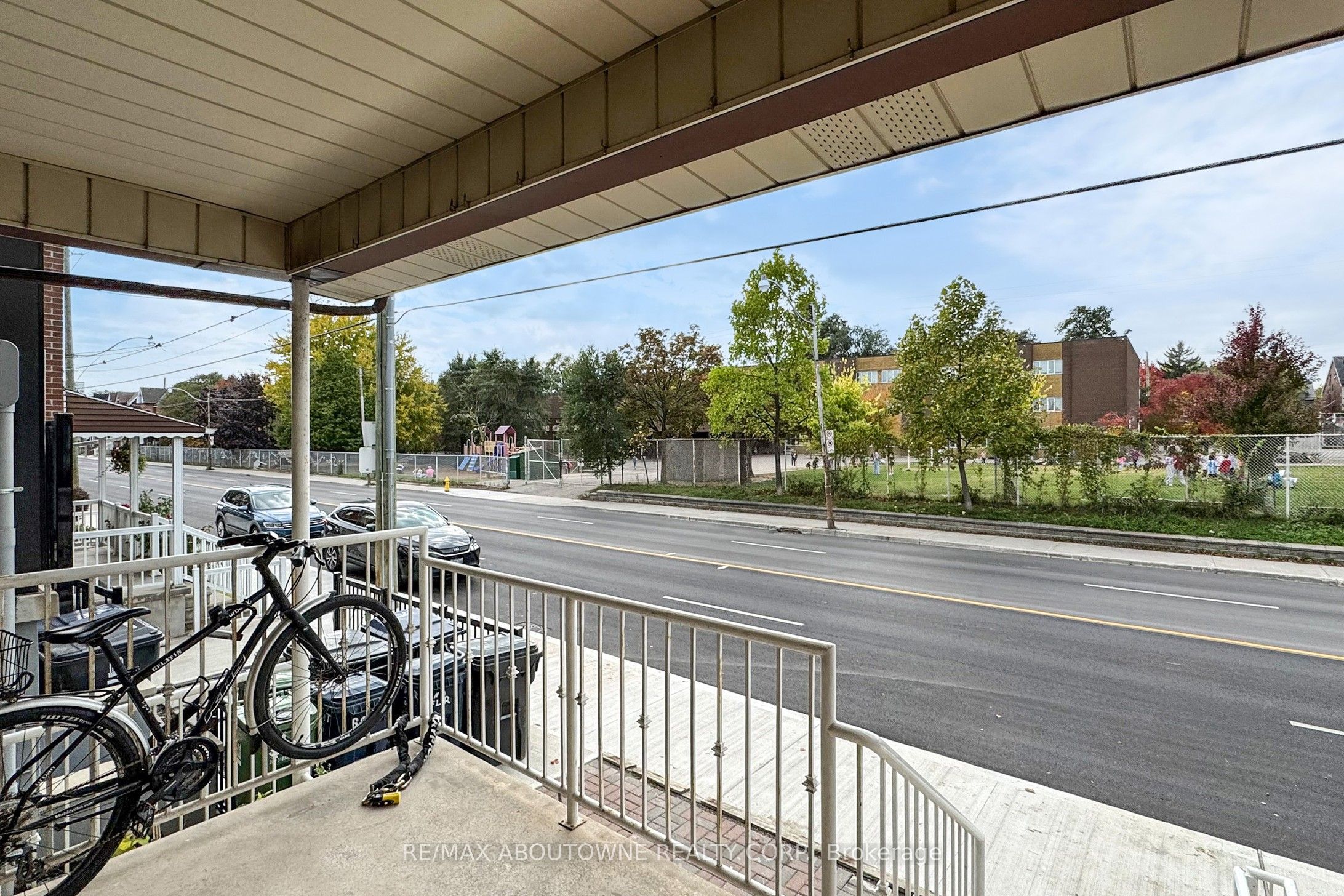 515 Ossington Avenue, Toronto C01 ‣ C12593278 515 Ossington Avenue, Toronto C01 ‣ C12593278