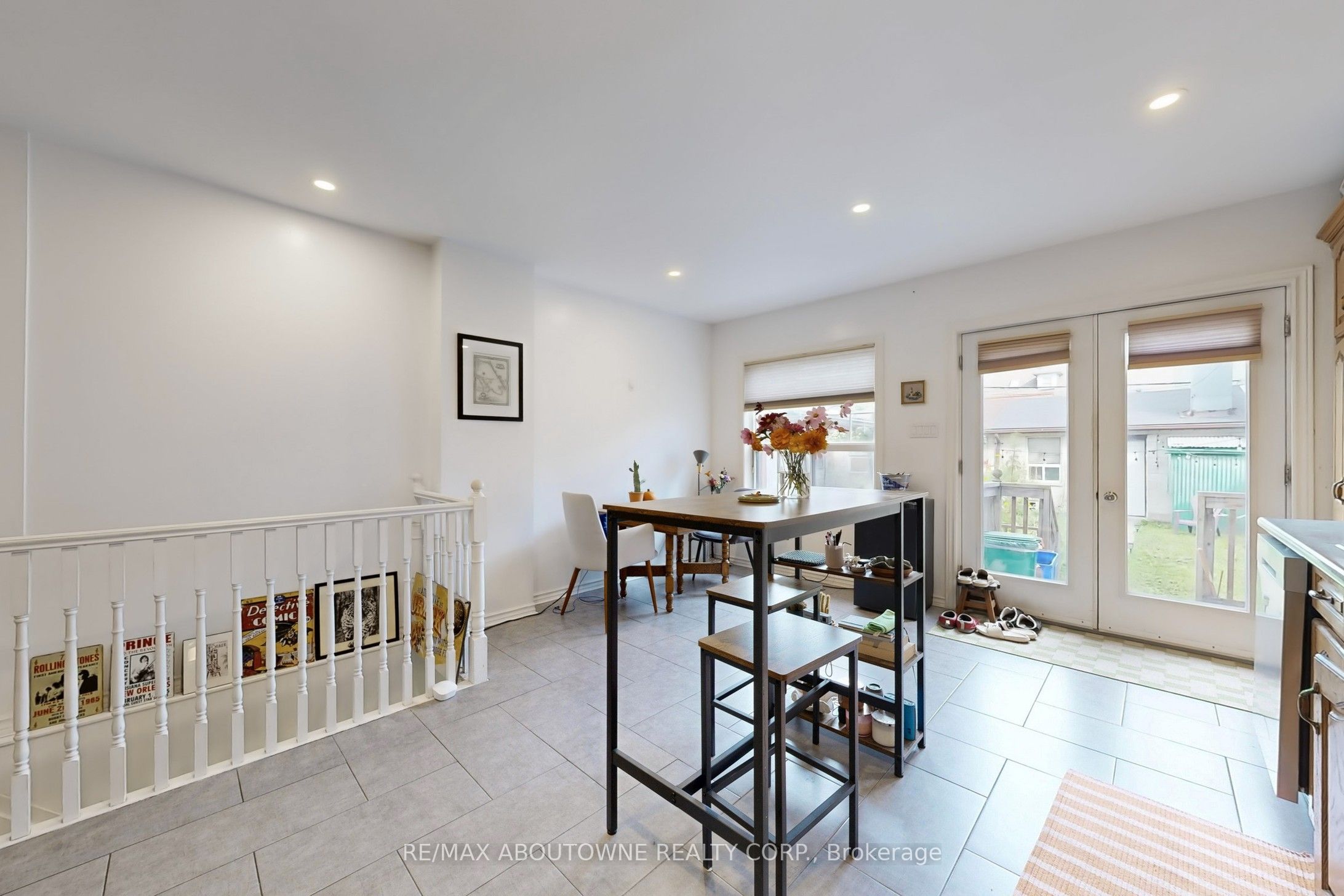 515 Ossington Avenue, Toronto C01 ‣ C12593278 515 Ossington Avenue, Toronto C01 ‣ C12593278