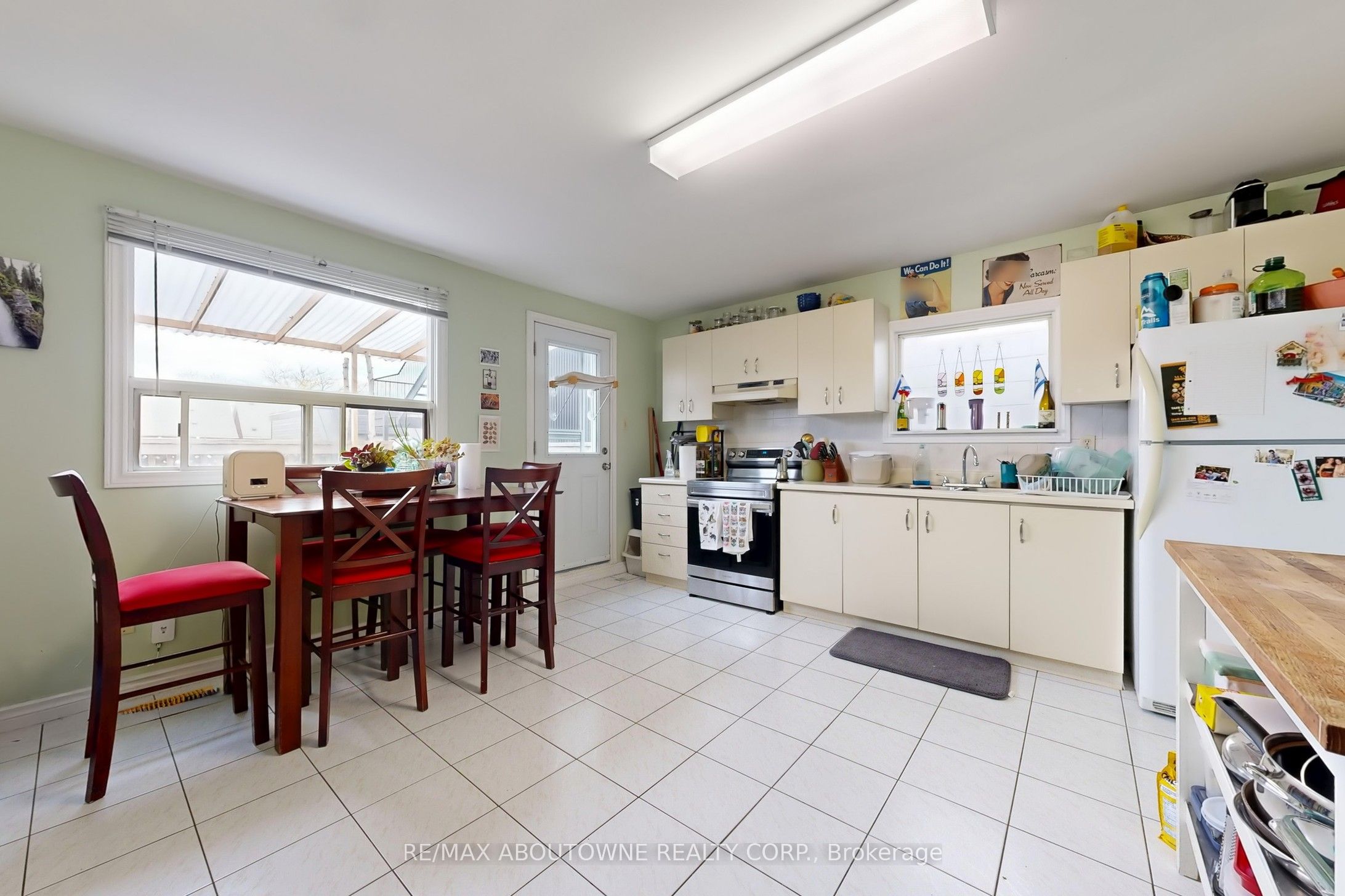 515 Ossington Avenue, Toronto C01 ‣ C12593278 515 Ossington Avenue, Toronto C01 ‣ C12593278