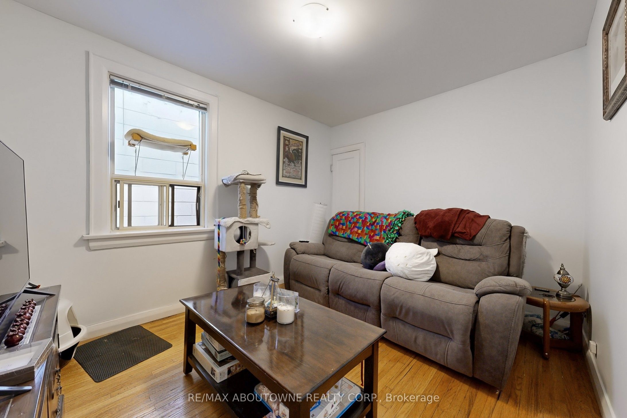 515 Ossington Avenue, Toronto C01 ‣ C12593278 515 Ossington Avenue, Toronto C01 ‣ C12593278