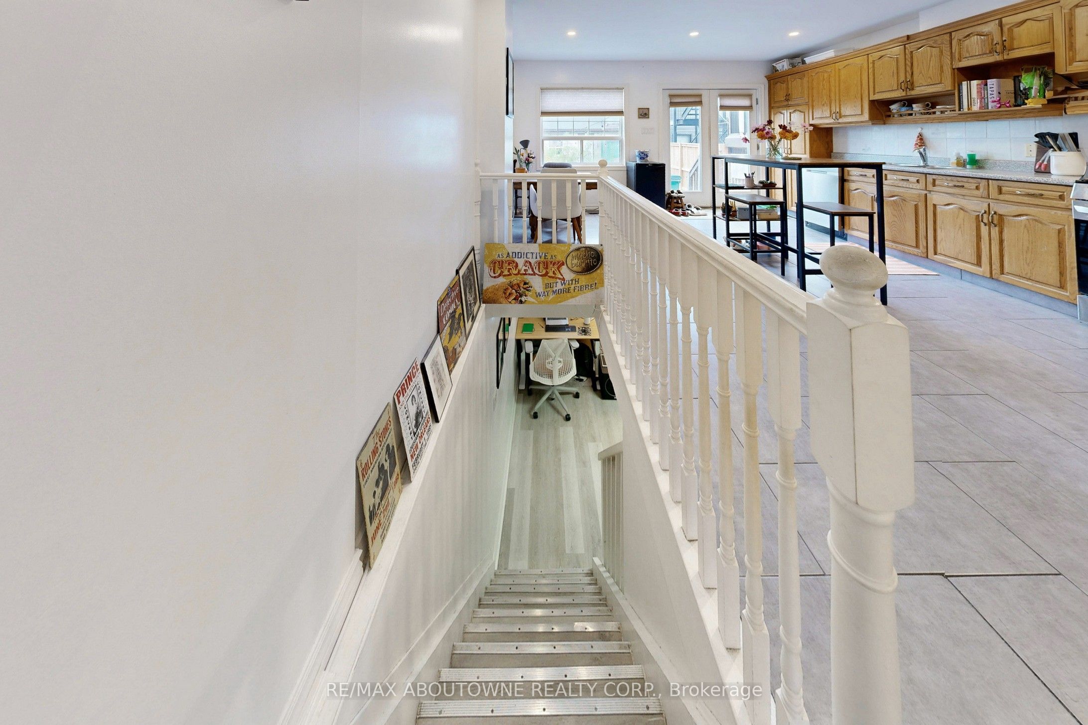 515 Ossington Avenue, Toronto C01 ‣ C12593278 515 Ossington Avenue, Toronto C01 ‣ C12593278