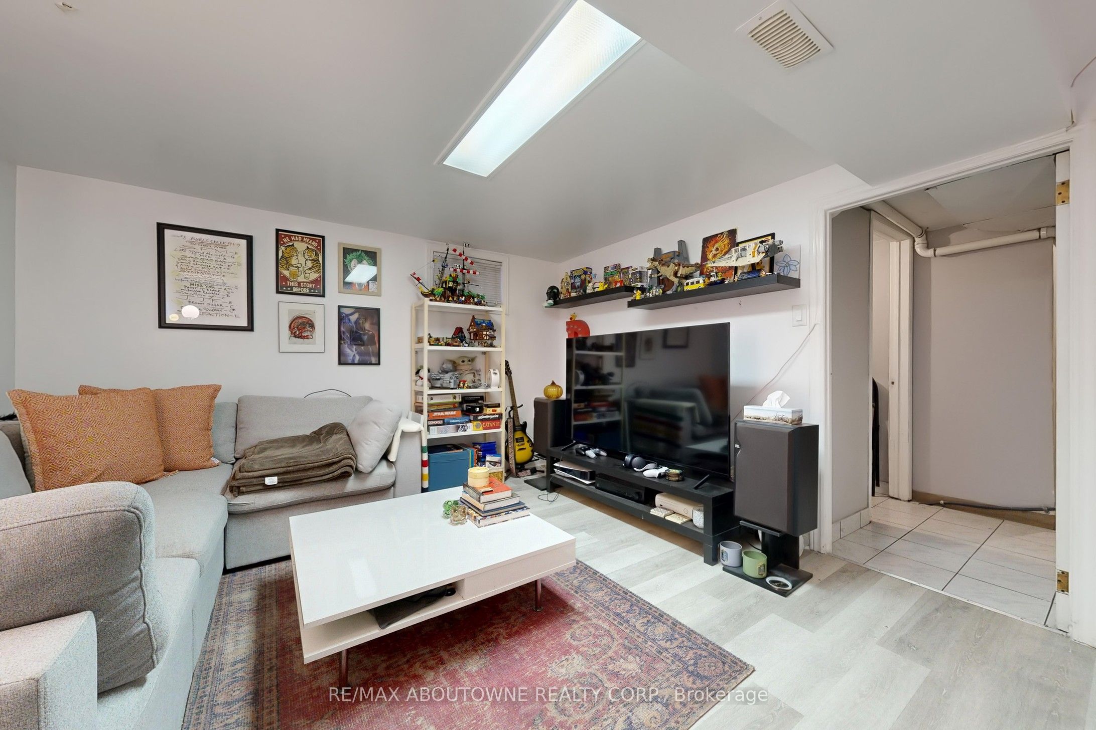 515 Ossington Avenue, Toronto C01 ‣ C12593278 515 Ossington Avenue, Toronto C01 ‣ C12593278