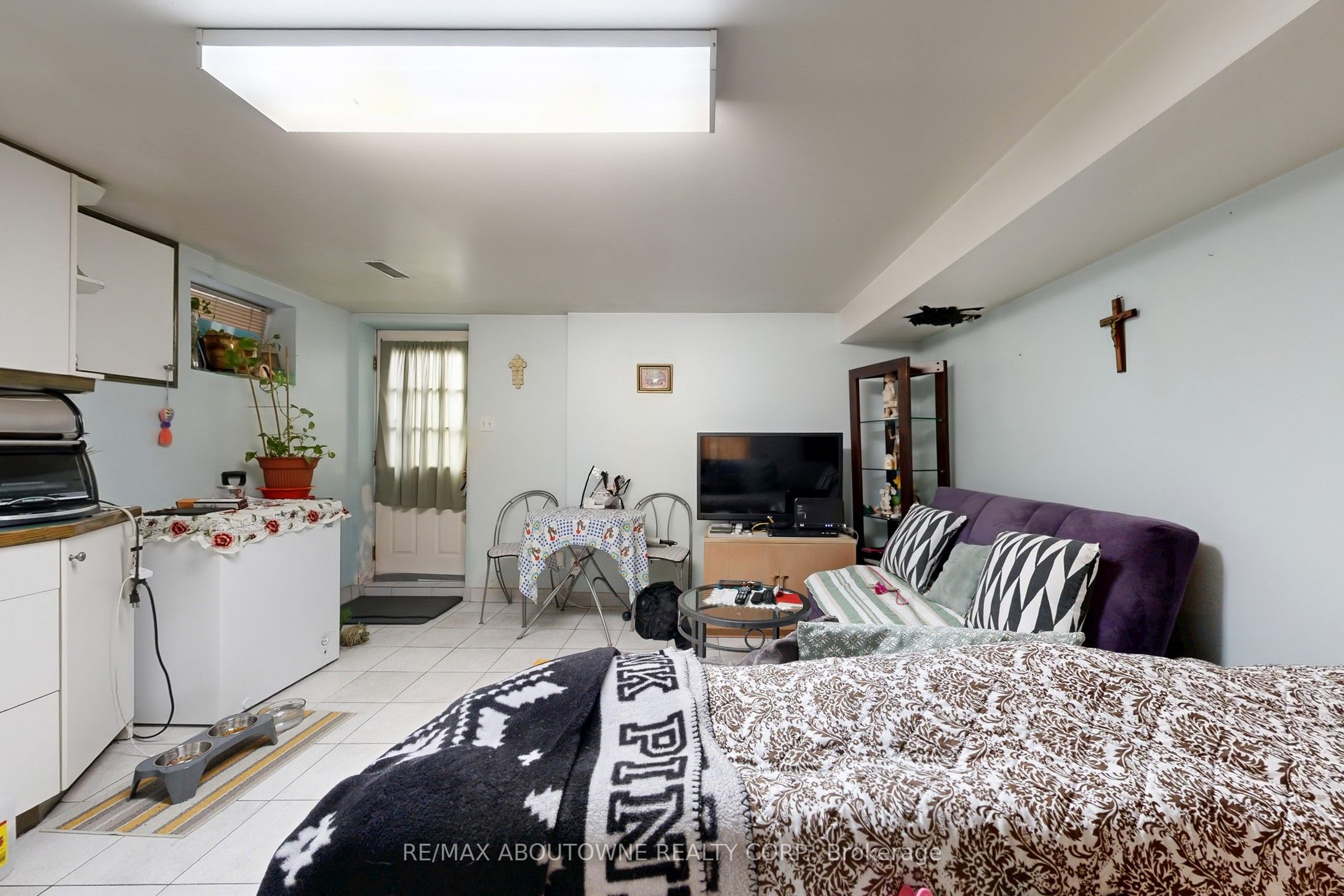 515 Ossington Avenue, Toronto C01 ‣ C12593278 515 Ossington Avenue, Toronto C01 ‣ C12593278