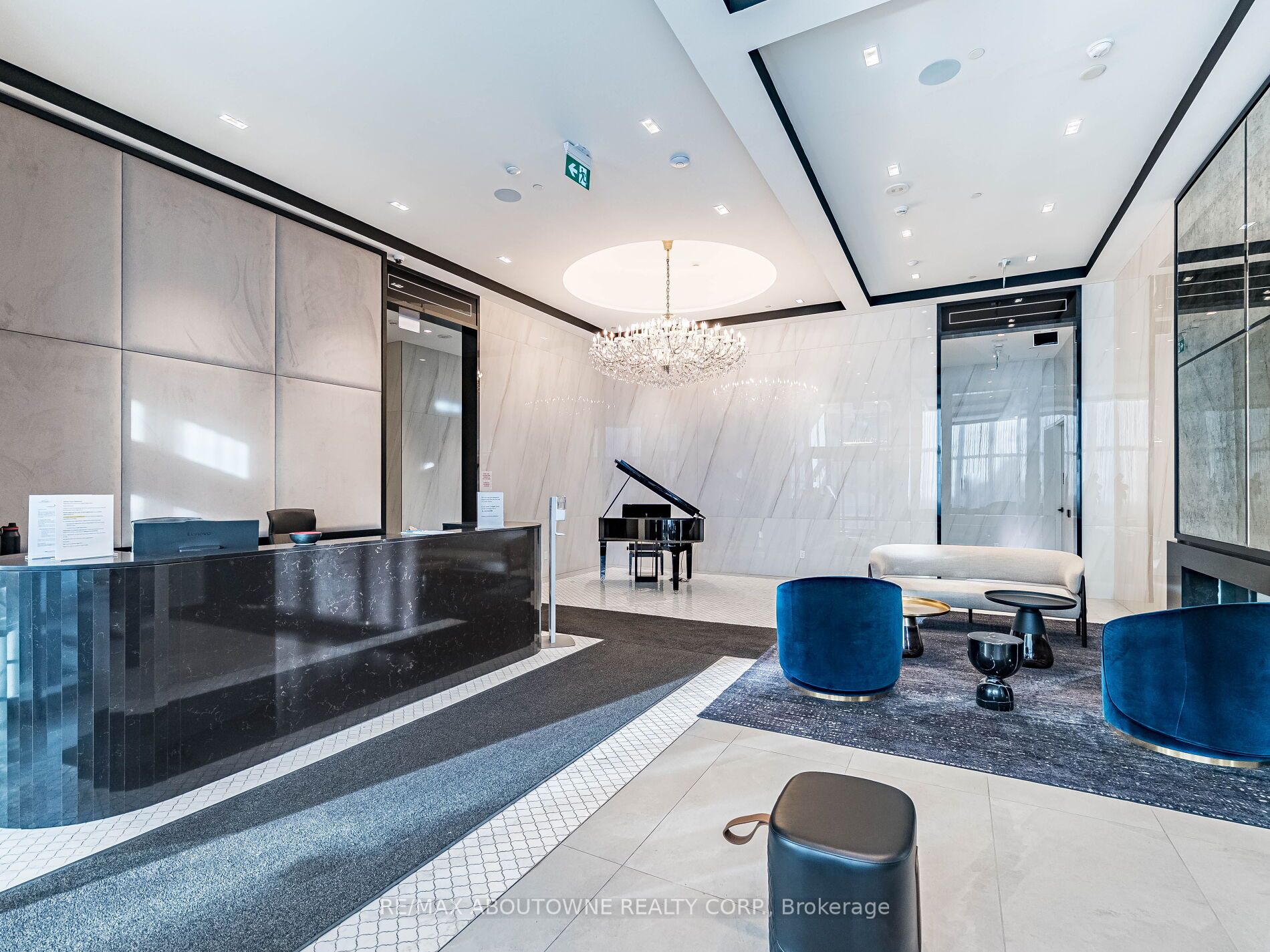 16 – 8 Wellesley Street, Toronto C01 ‣ C12616264 16 – 8 Wellesley Street, Toronto C01 ‣ C12616264