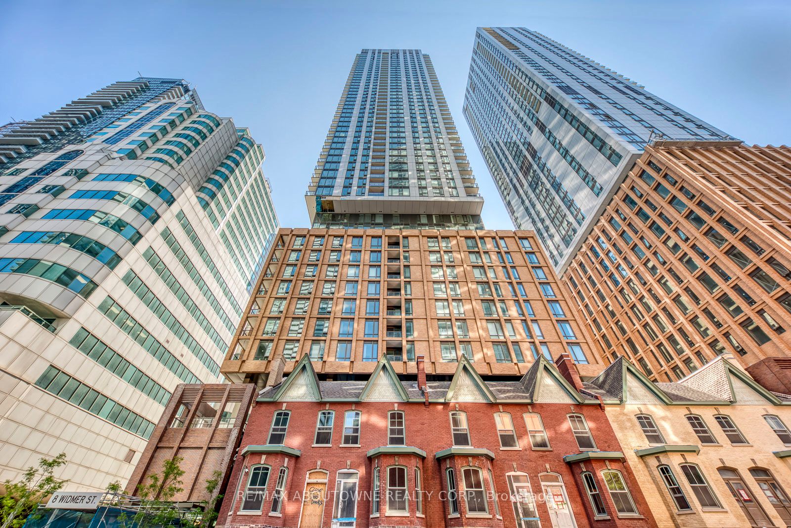 4 – 8 Widmer Street, Toronto C01
