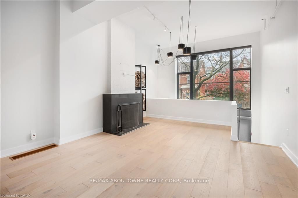 05 – 676 Richmond Street, Toronto C01