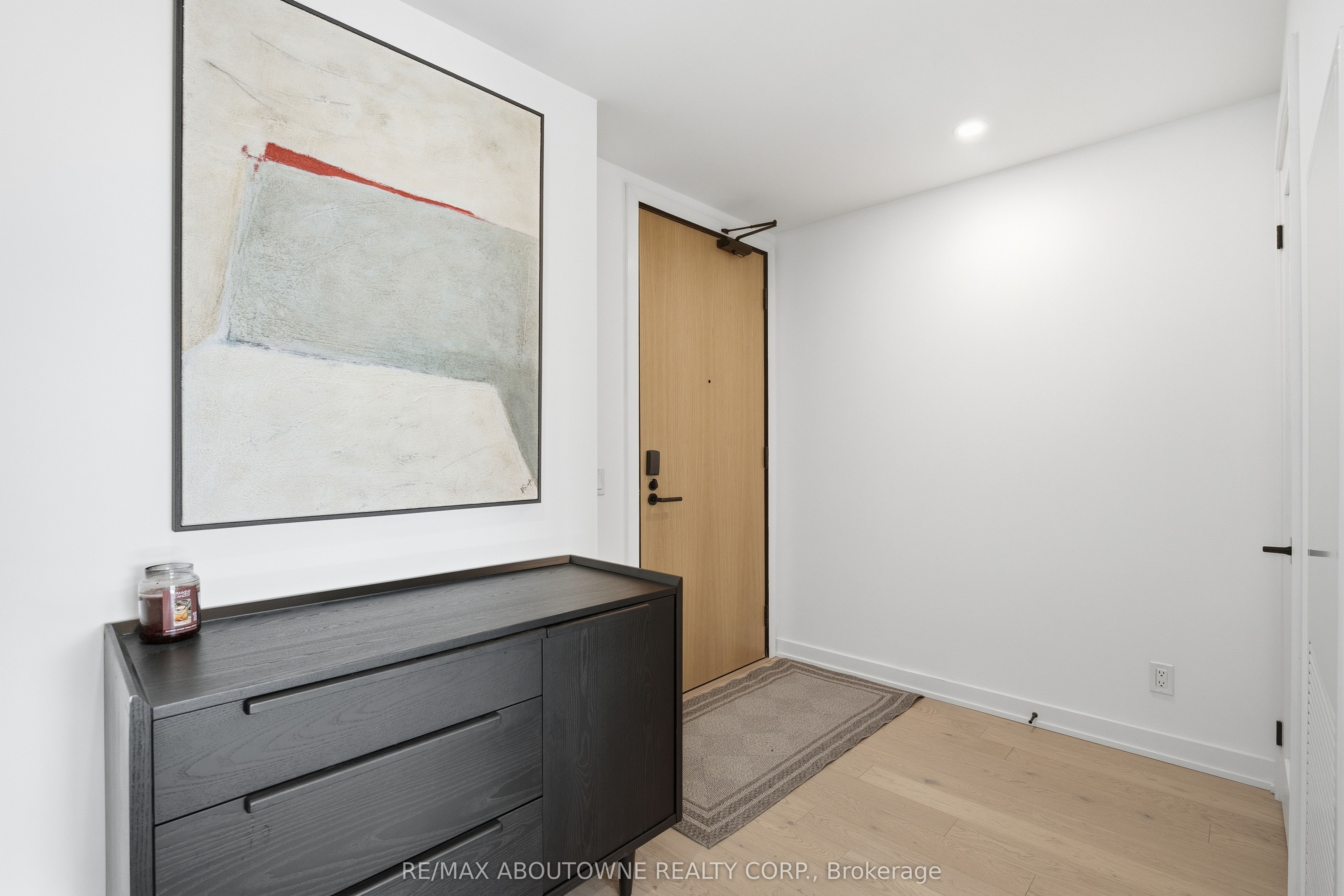 19 – 899 College Street, Toronto C01 ‣ C12720896 19 – 899 College Street, Toronto C01 ‣ C12720896