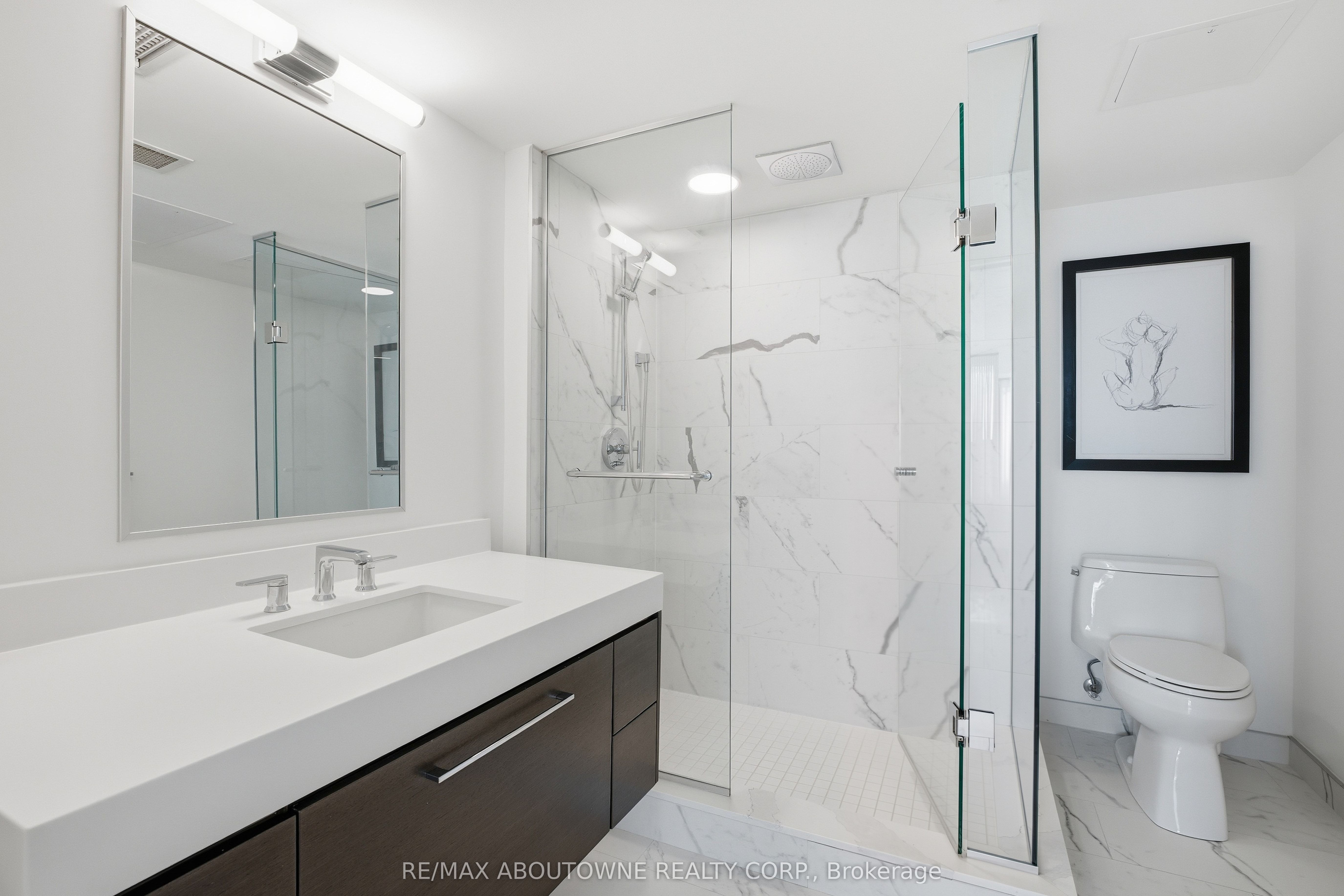 19 – 899 College Street, Toronto C01 ‣ C12720896 19 – 899 College Street, Toronto C01 ‣ C12720896