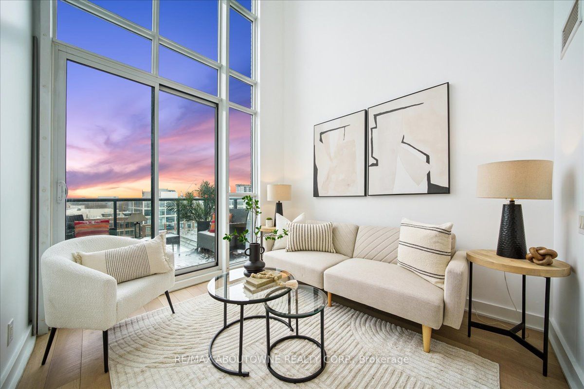 717 – 5 Hanna Avenue, Toronto C01