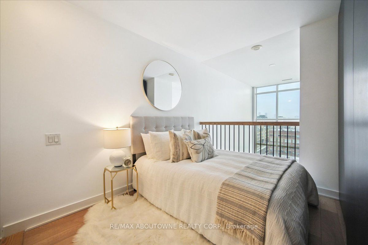 717 – 5 Hanna Avenue, Toronto C01 ‣ C12822056 717 – 5 Hanna Avenue, Toronto C01 ‣ C12822056