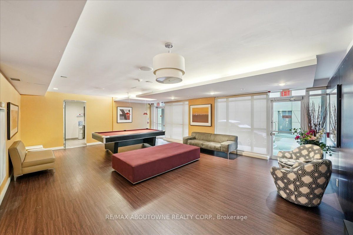 717 – 5 Hanna Avenue, Toronto C01 ‣ C12822056 717 – 5 Hanna Avenue, Toronto C01 ‣ C12822056