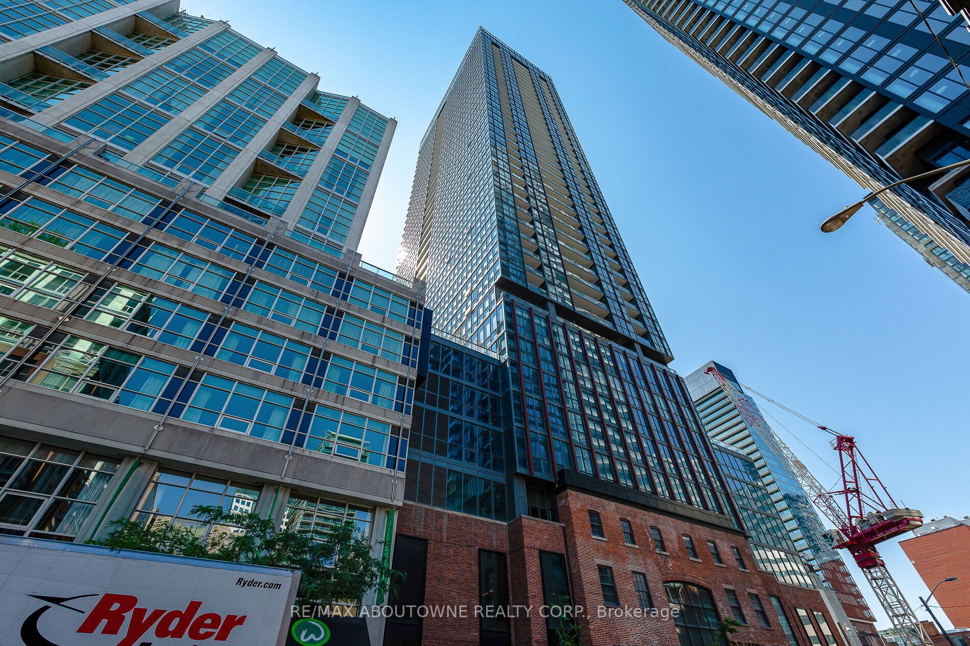 1 – 88 Blue Jays Way, Toronto C01