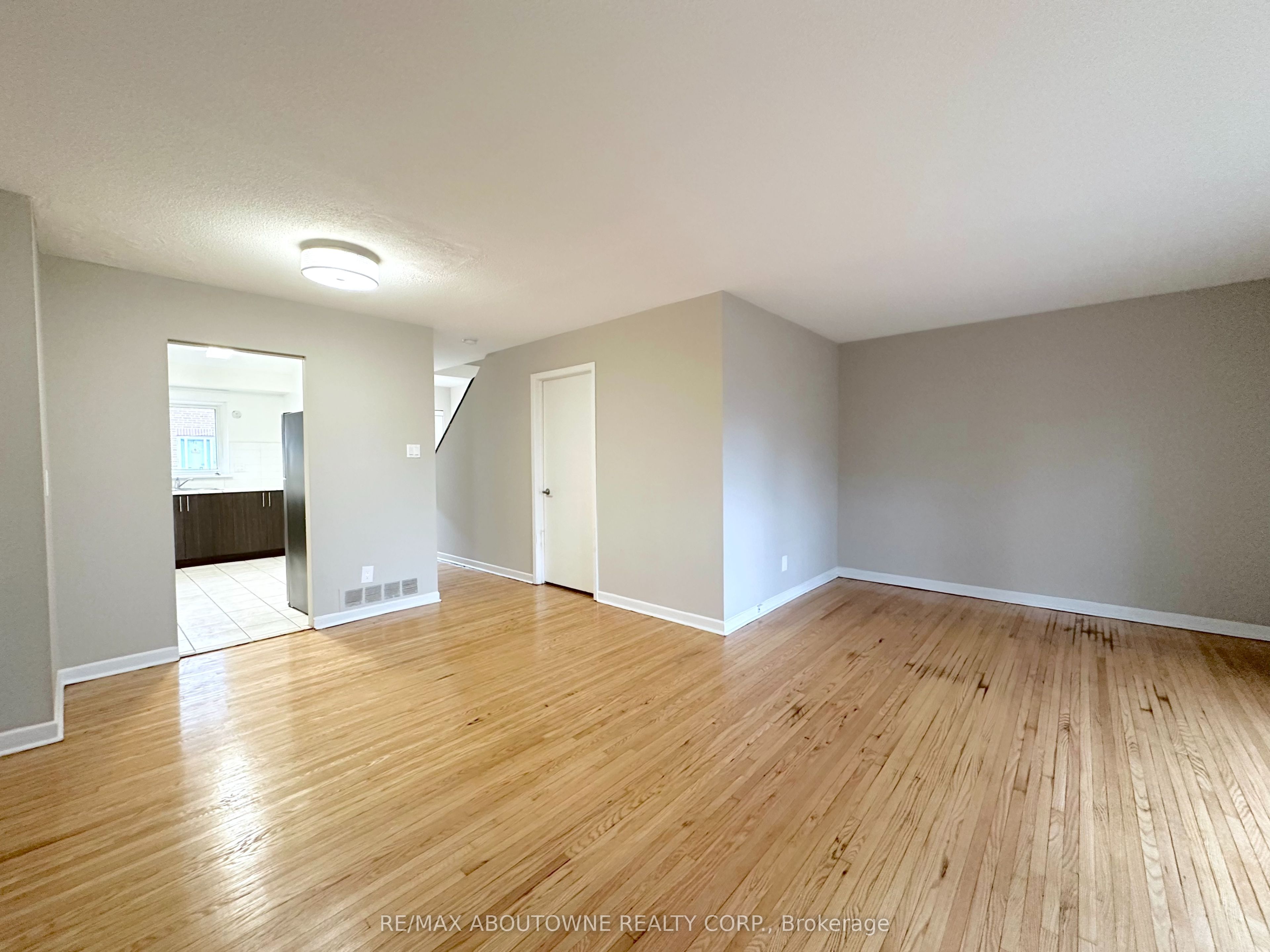 4 – 63 Havenbrook Boulevard, Toronto C15