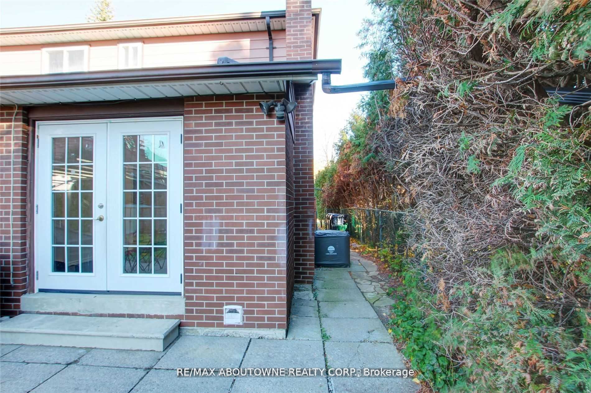 14 Angus Drive, Toronto C15 ‣ C12903250 14 Angus Drive, Toronto C15 ‣ C12903250