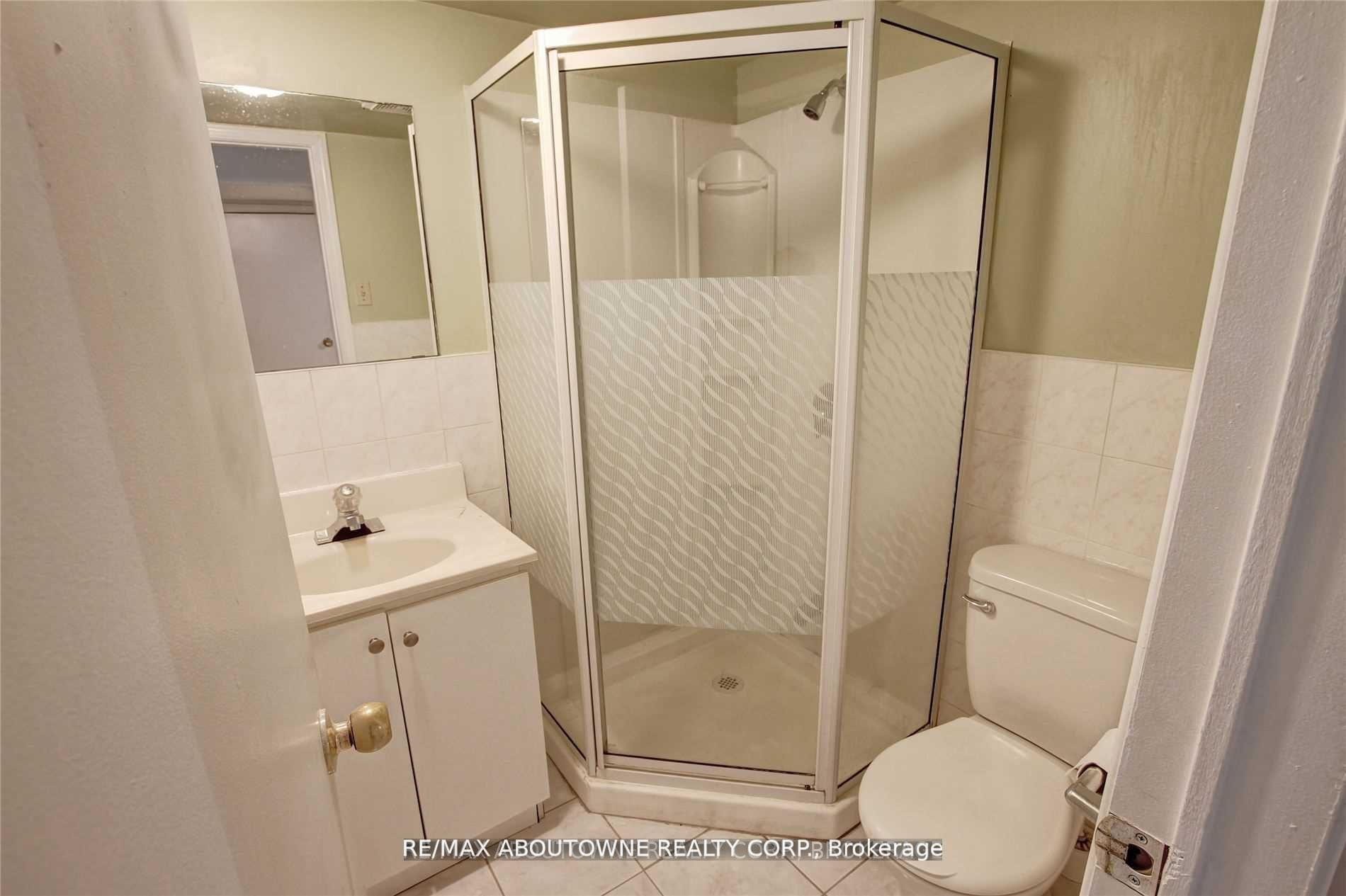 14 Angus Drive, Toronto C15 ‣ C12903250 14 Angus Drive, Toronto C15 ‣ C12903250