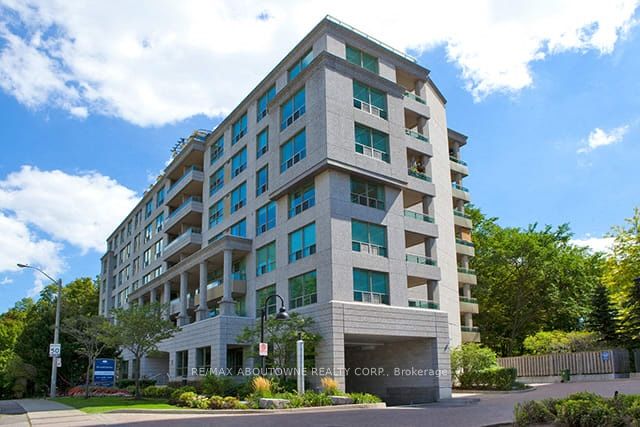 04 – 17 Brookbanks Drive, Toronto C13