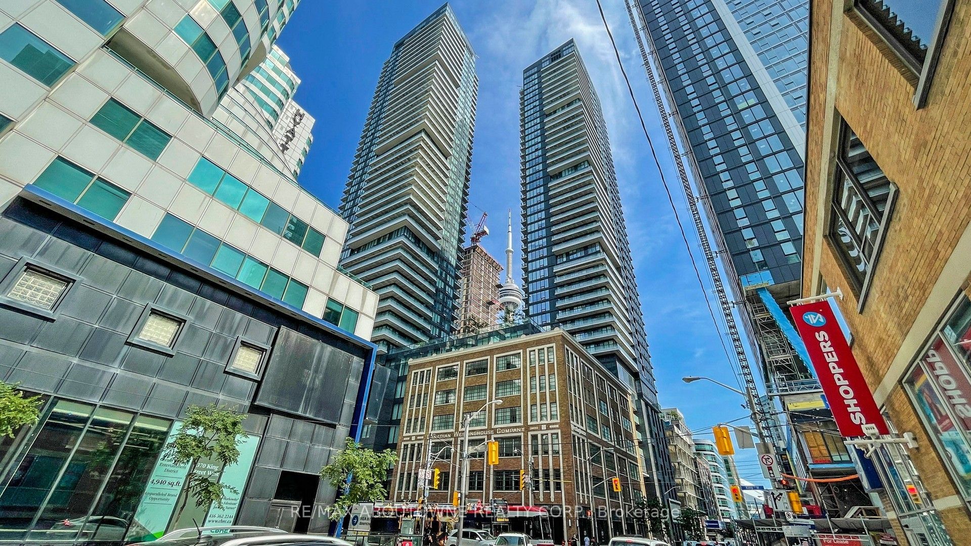 16 – 125 Blue Jays Way, Toronto C01