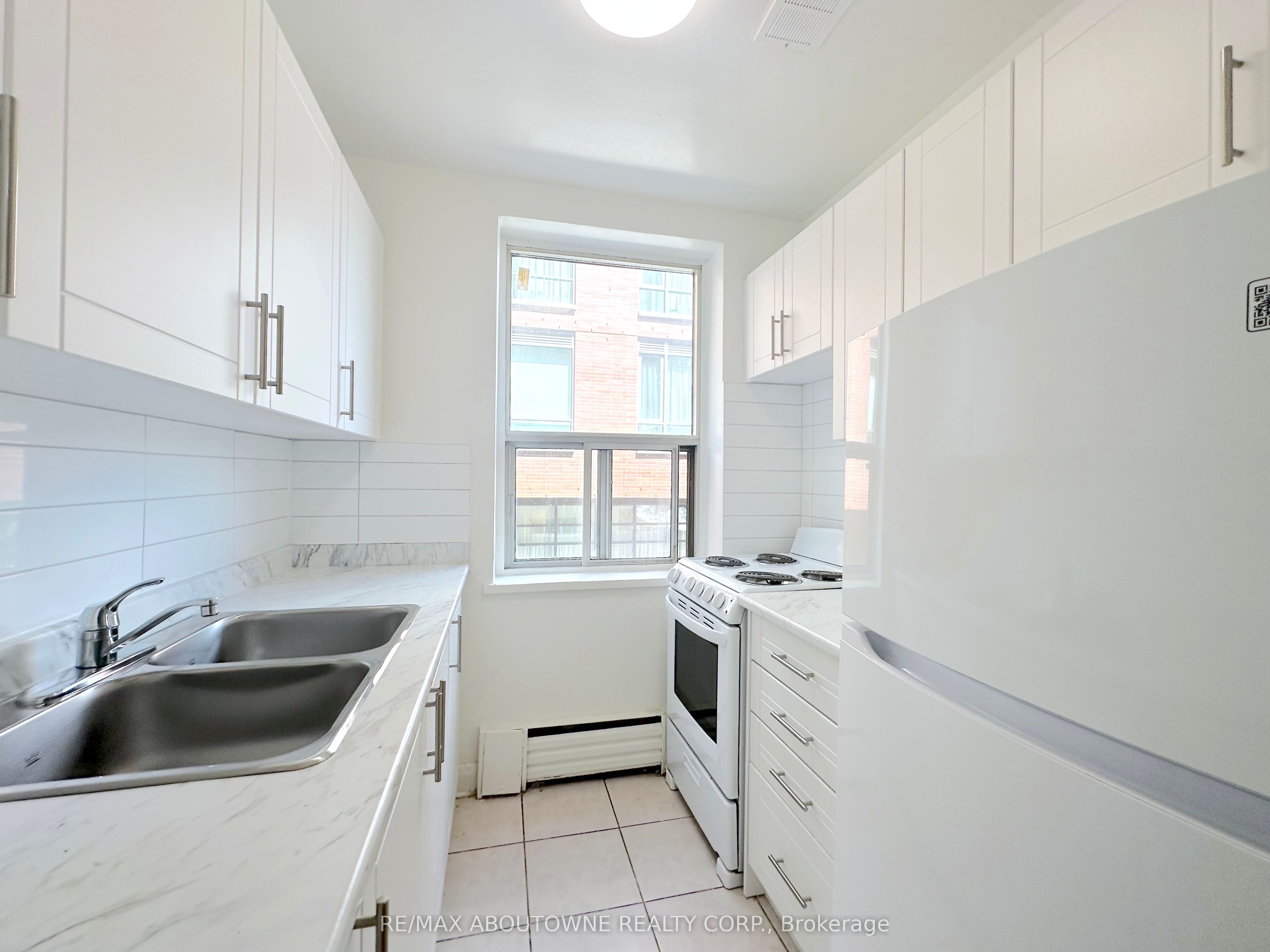 04 – 276 St Clair Avenue, Toronto C02 ‣ C13525724 04 – 276 St Clair Avenue, Toronto C02 ‣ C13525724