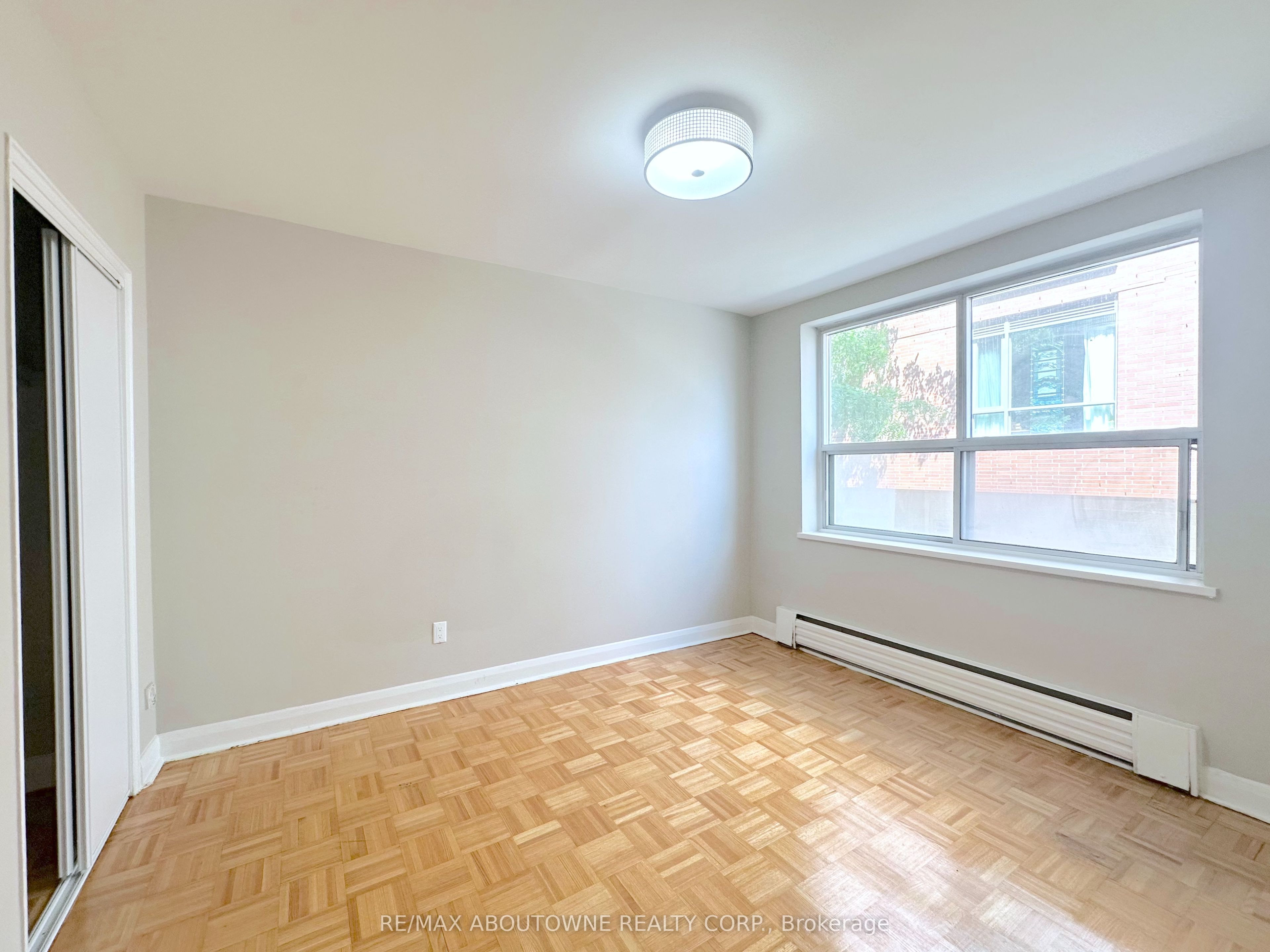 04 – 276 St Clair Avenue, Toronto C02 ‣ C13525724 04 – 276 St Clair Avenue, Toronto C02 ‣ C13525724