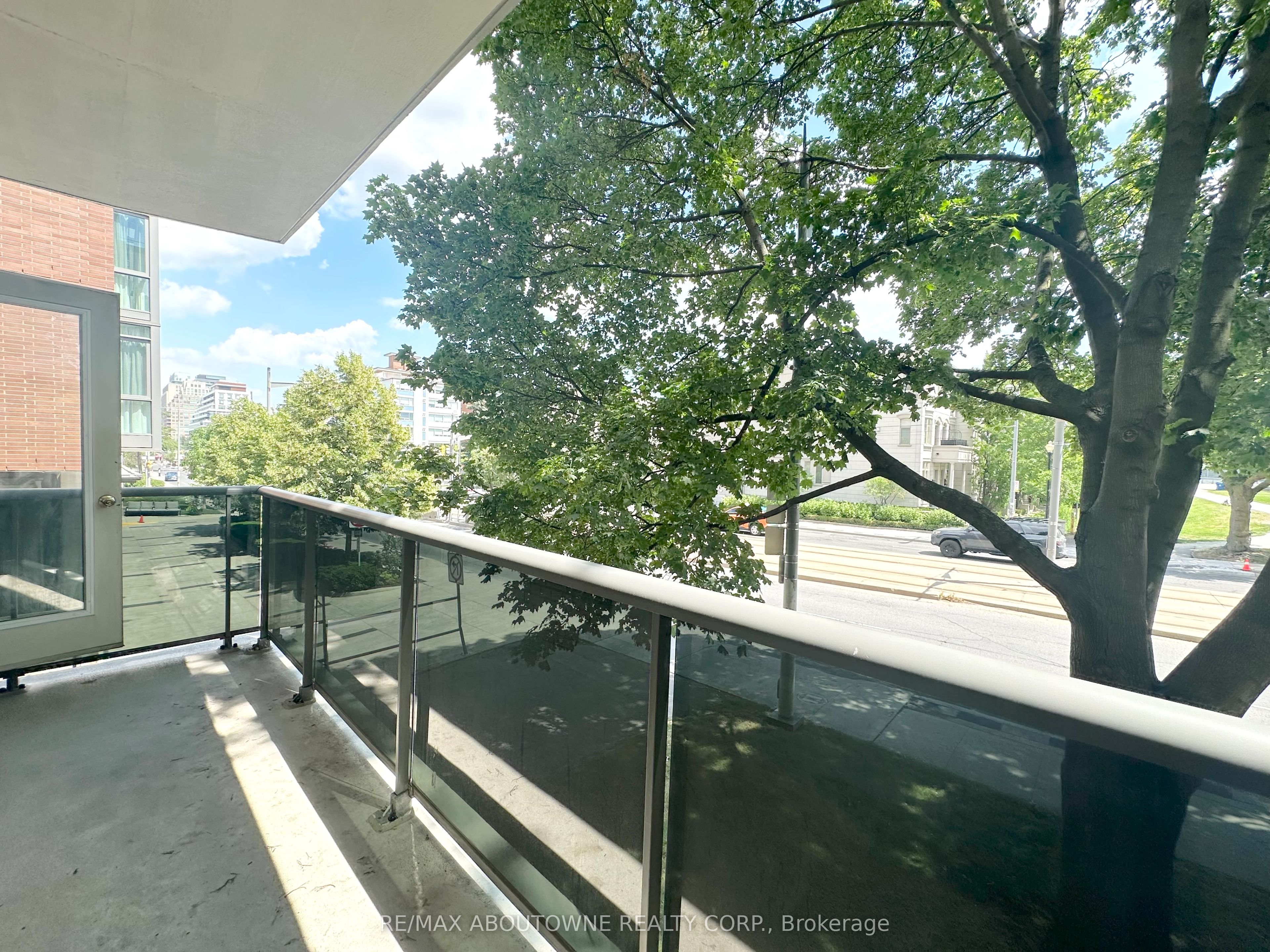 04 – 276 St Clair Avenue, Toronto C02 ‣ C13525724 04 – 276 St Clair Avenue, Toronto C02 ‣ C13525724