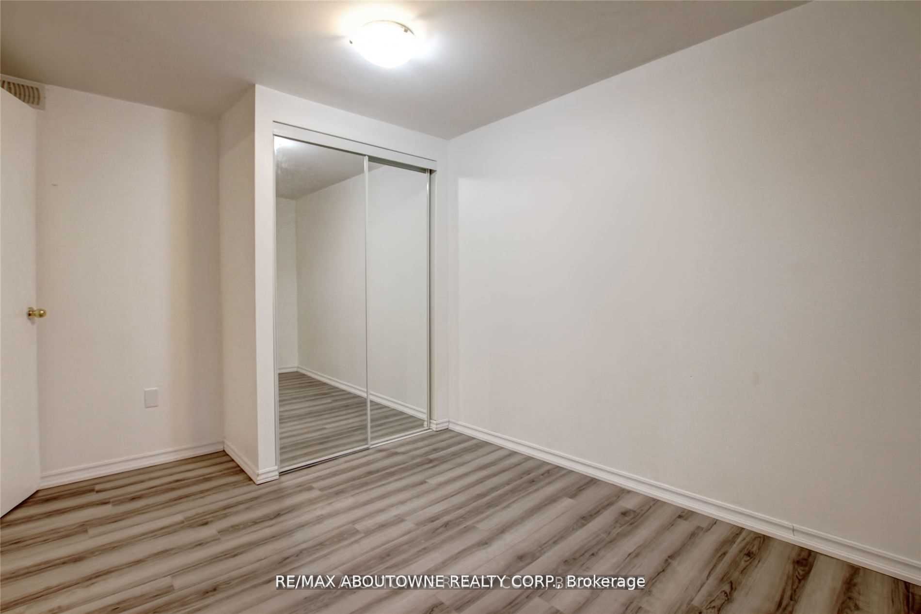14 Angus Drive, Toronto C15 ‣ C13566002 14 Angus Drive, Toronto C15 ‣ C13566002
