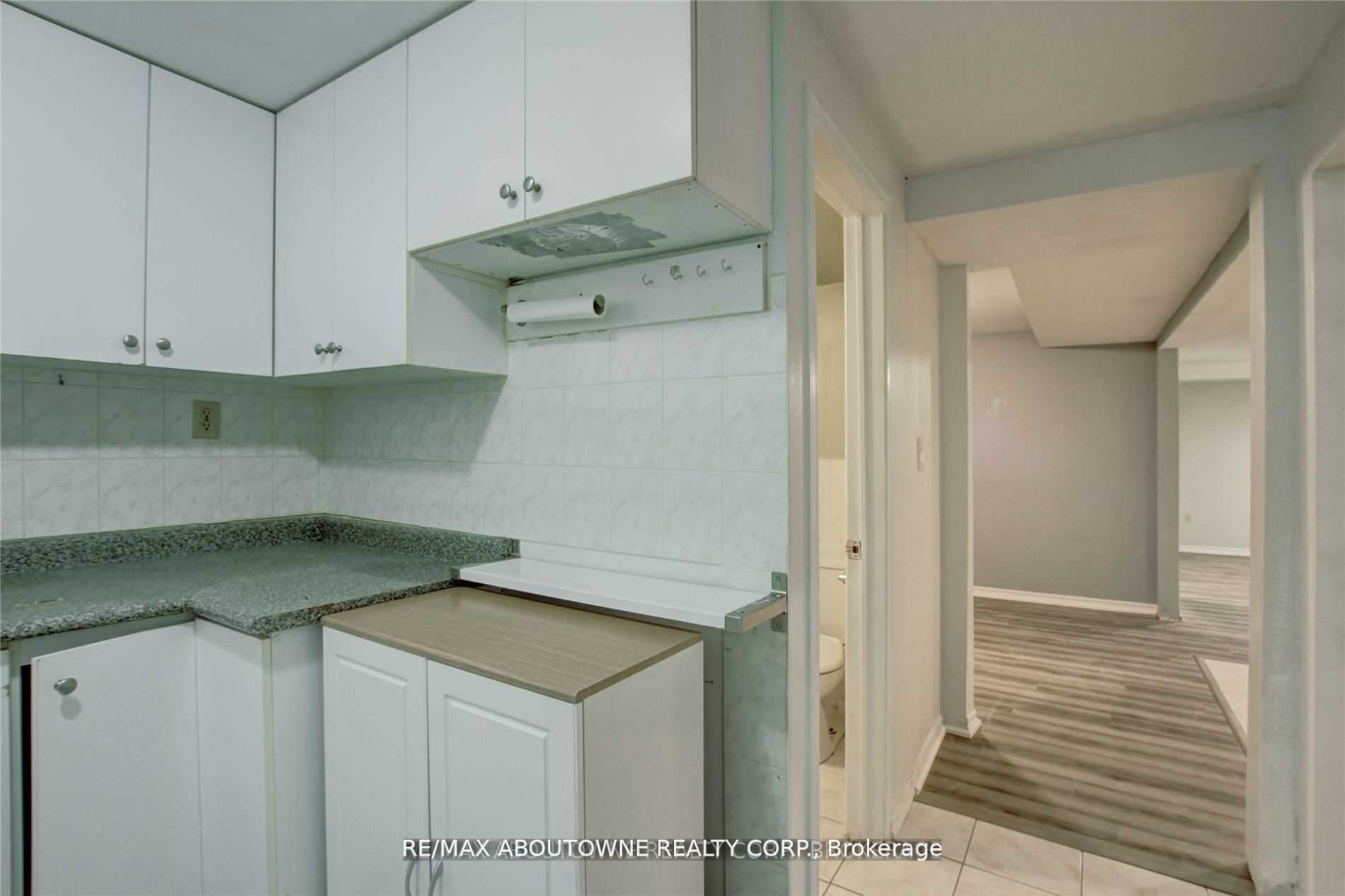 14 Angus Drive, Toronto C15 ‣ C13566002 14 Angus Drive, Toronto C15 ‣ C13566002