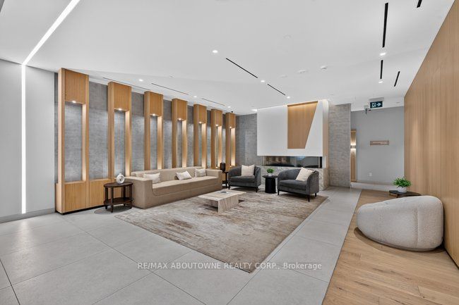20 – 5 Defries Street, Toronto C08 ‣ C13566036 20 – 5 Defries Street, Toronto C08 ‣ C13566036