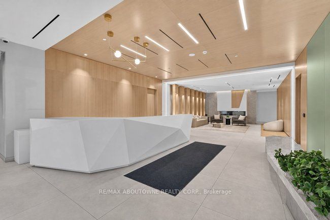20 – 5 Defries Street, Toronto C08 ‣ C13566036 20 – 5 Defries Street, Toronto C08 ‣ C13566036