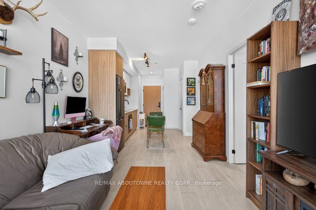 20 – 5 Defries Street, Toronto C08 ‣ C13566036 20 – 5 Defries Street, Toronto C08 ‣ C13566036