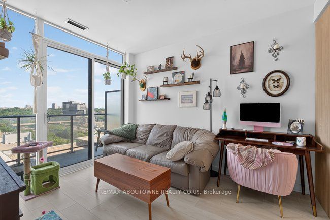 20 – 5 Defries Street, Toronto C08 ‣ C13566036 20 – 5 Defries Street, Toronto C08 ‣ C13566036