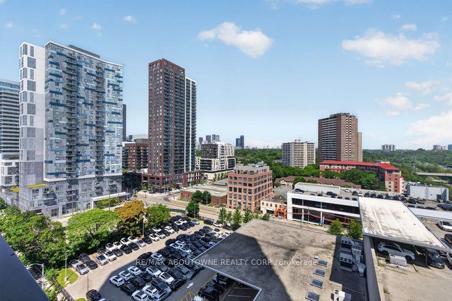 20 – 5 Defries Street, Toronto C08 ‣ C13566036 20 – 5 Defries Street, Toronto C08 ‣ C13566036