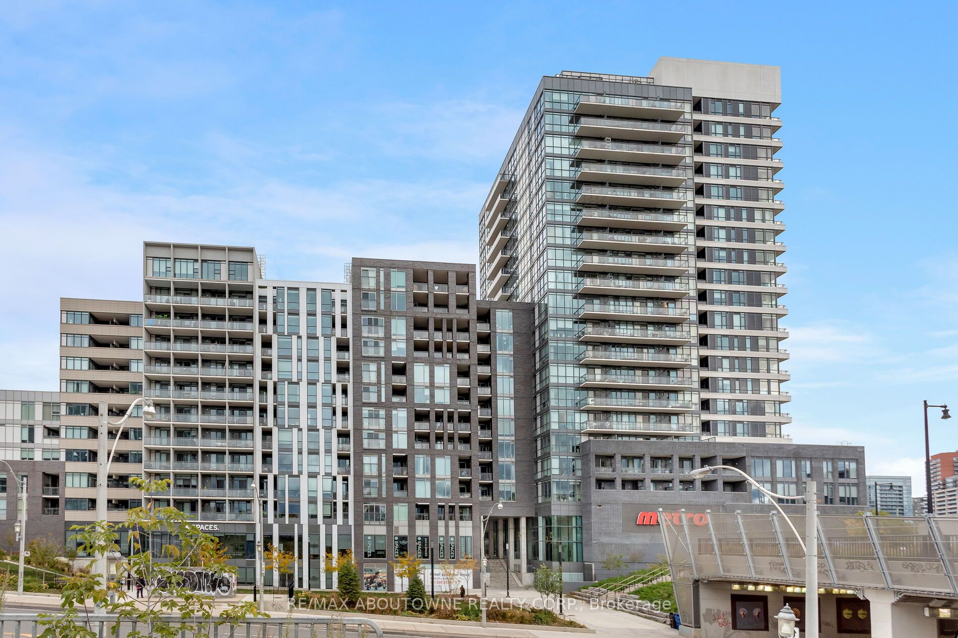 4 – 20 Minowan Miikan Lane, Toronto C01 ‣ C13582716 4 – 20 Minowan Miikan Lane, Toronto C01 ‣ C13582716