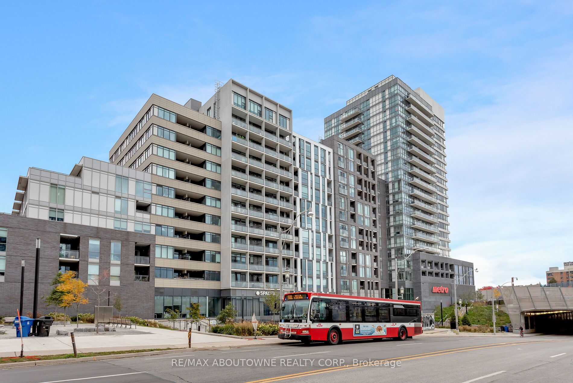 4 – 20 Minowan Miikan Lane, Toronto C01 ‣ C13582716 4 – 20 Minowan Miikan Lane, Toronto C01 ‣ C13582716