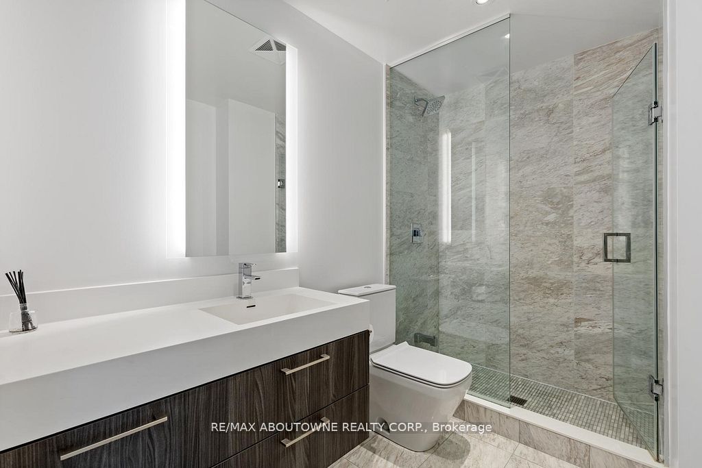 Call LBO – 1 YORKVILLE AVENUE, Toronto C02 ‣ C13592318 Call LBO – 1 YORKVILLE AVENUE, Toronto C02 ‣ C13592318