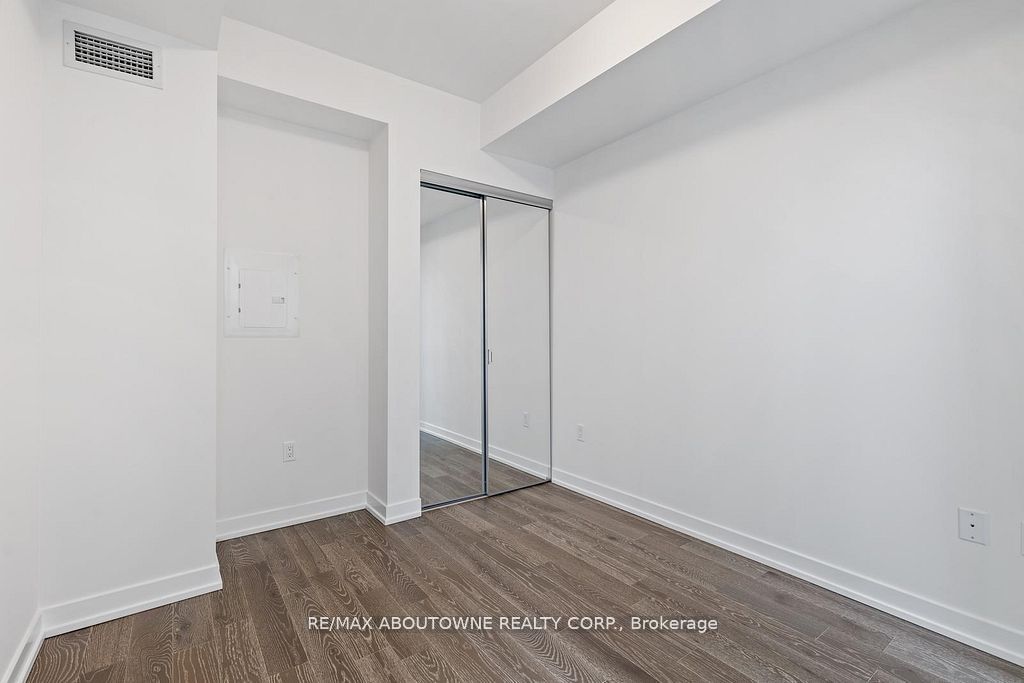 Call LBO – 1 YORKVILLE AVENUE, Toronto C02 ‣ C13592318 Call LBO – 1 YORKVILLE AVENUE, Toronto C02 ‣ C13592318