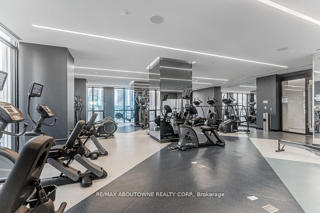 Call LBO – 1 YORKVILLE AVENUE, Toronto C02 ‣ C13592318 Call LBO – 1 YORKVILLE AVENUE, Toronto C02 ‣ C13592318