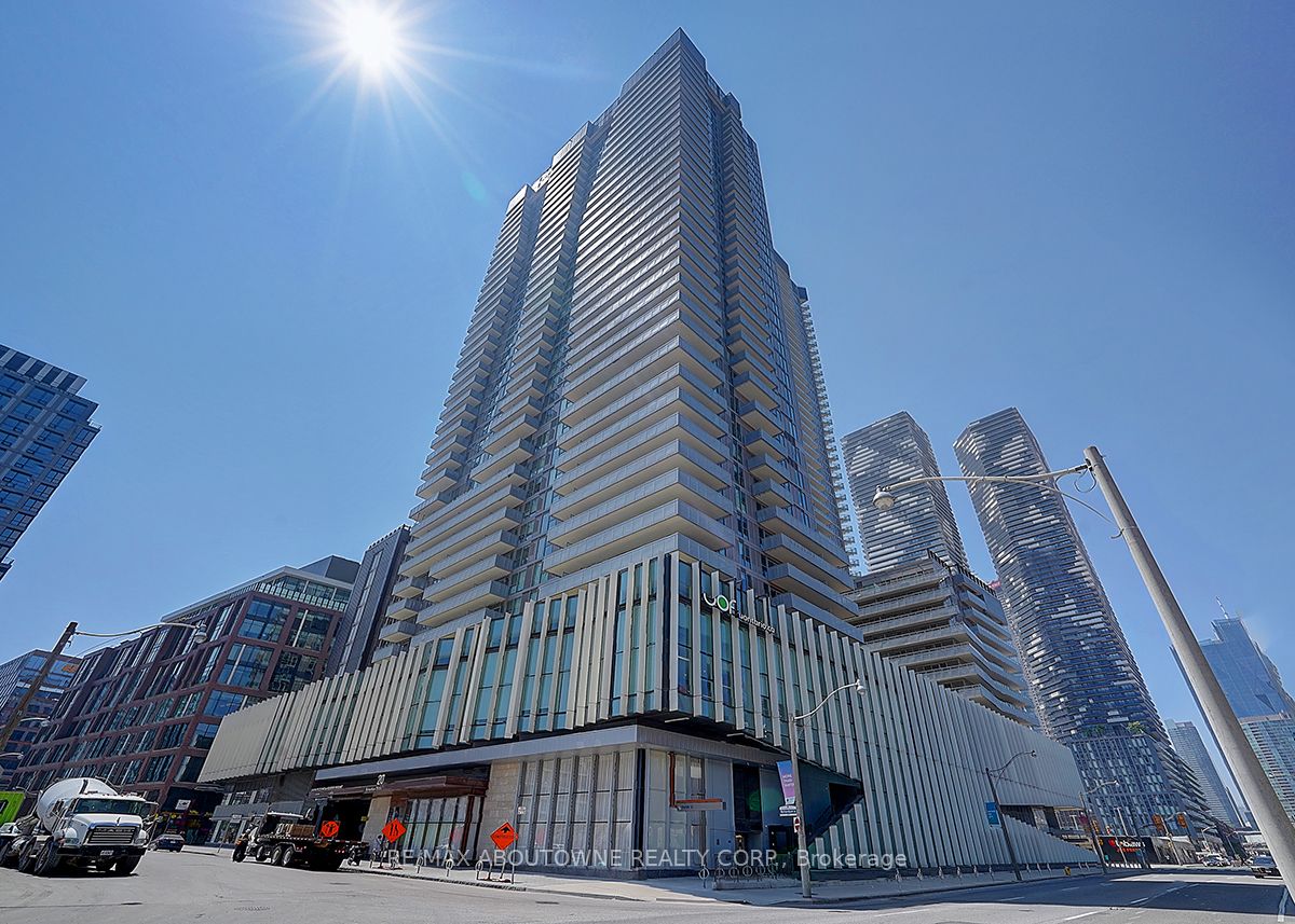 02 – 20 Richardson Street, Toronto C08