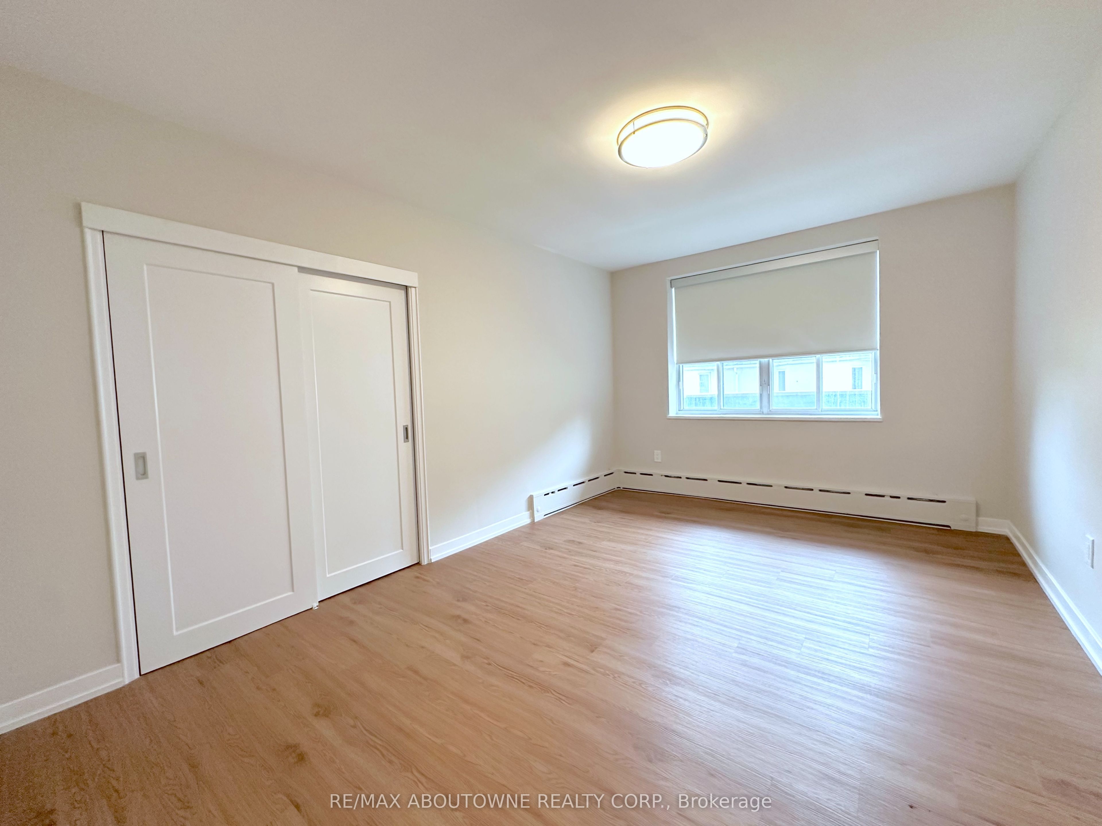 506 – 300 St Clair Avenue, Toronto C02 ‣ C13724750 506 – 300 St Clair Avenue, Toronto C02 ‣ C13724750