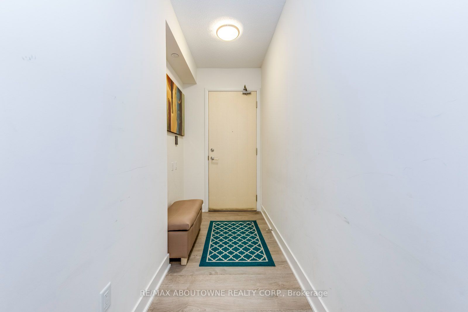 10 – 30 Roehampton Avenue, Toronto C10 ‣ C13739396 10 – 30 Roehampton Avenue, Toronto C10 ‣ C13739396